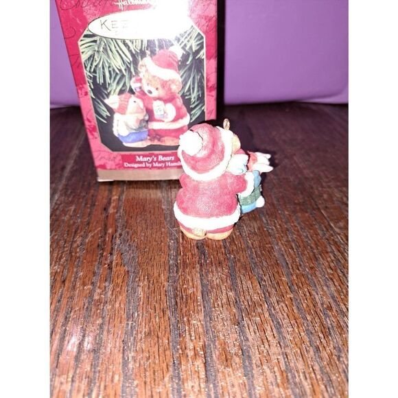 Vintage 1999 Hallmark Keepsake Marys Bears Christmas Holiday Tree Ornament - Picture 2 of 4